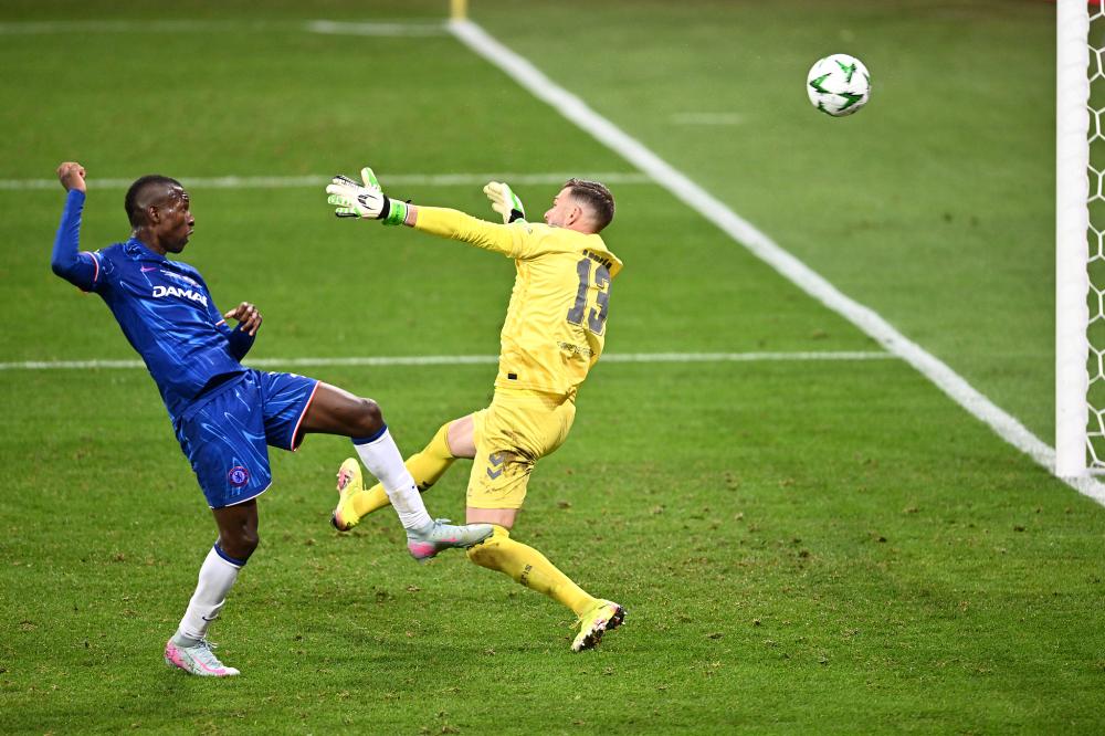 官方：西班牙籍埃尔南德斯执法亚特兰大vs切尔西的欧冠比赛